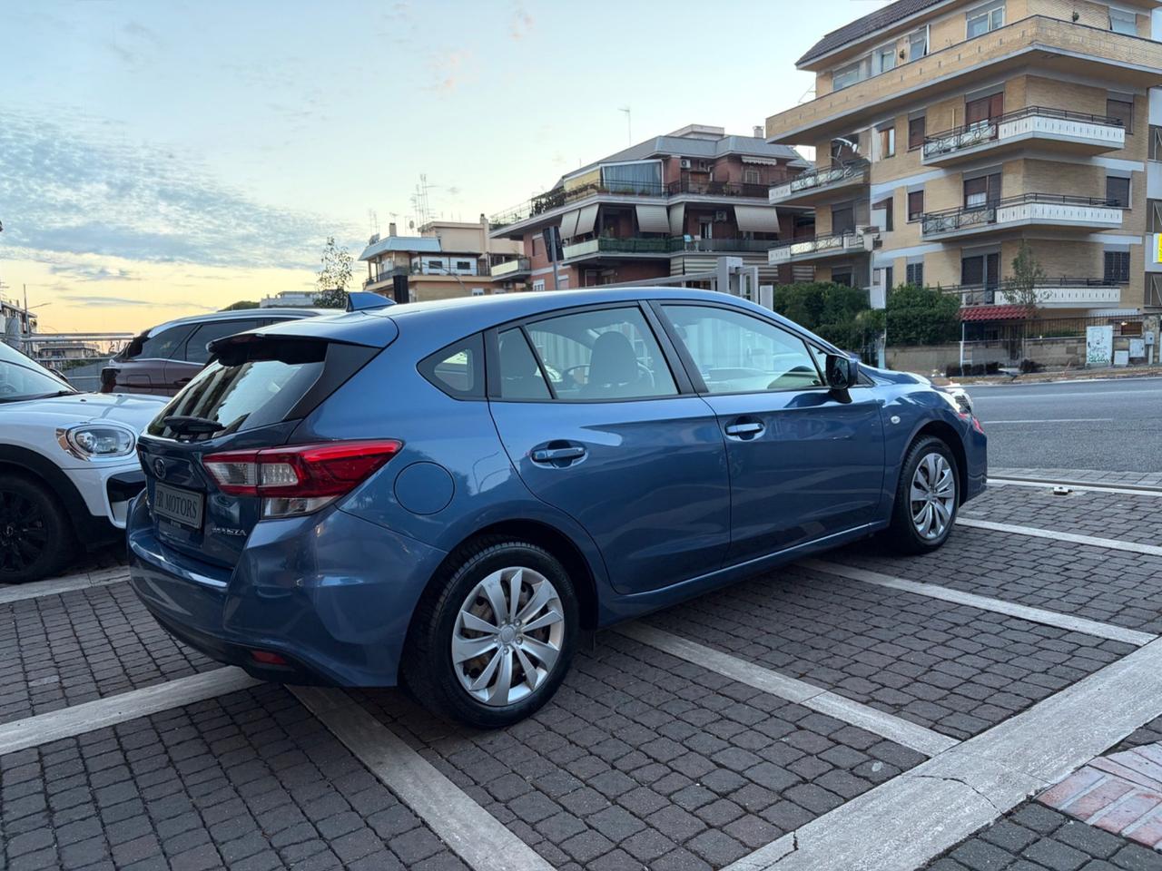 Subaru Impreza 1.6i AWD Lineartronic Style !!