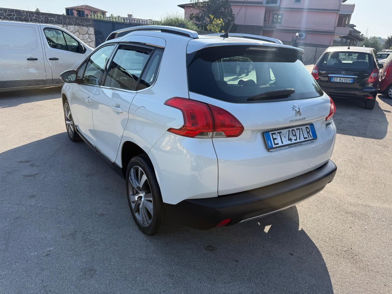 Peugeot 2008 1.6 e-HDi 115 CV Stop&Start Allure