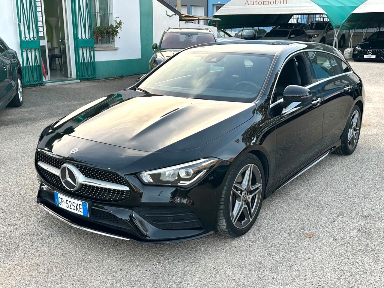 MERCEDES CLA 180D SHOOTING BRAKE PREMIUM AMG - AUTO - KAMERA - NAVI - LED