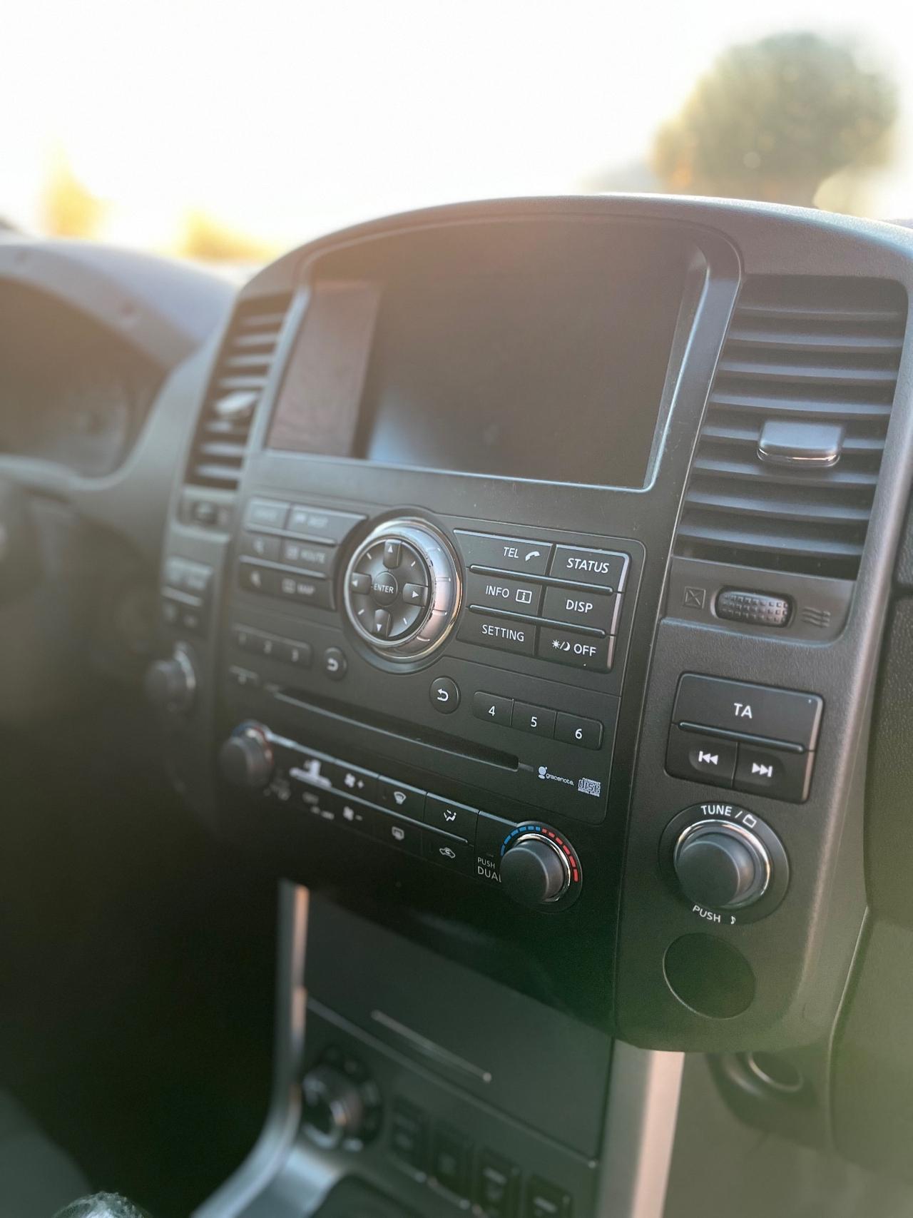 Nissan Navara 2.5 dCi 190CV 4 porte Double Cab Sport