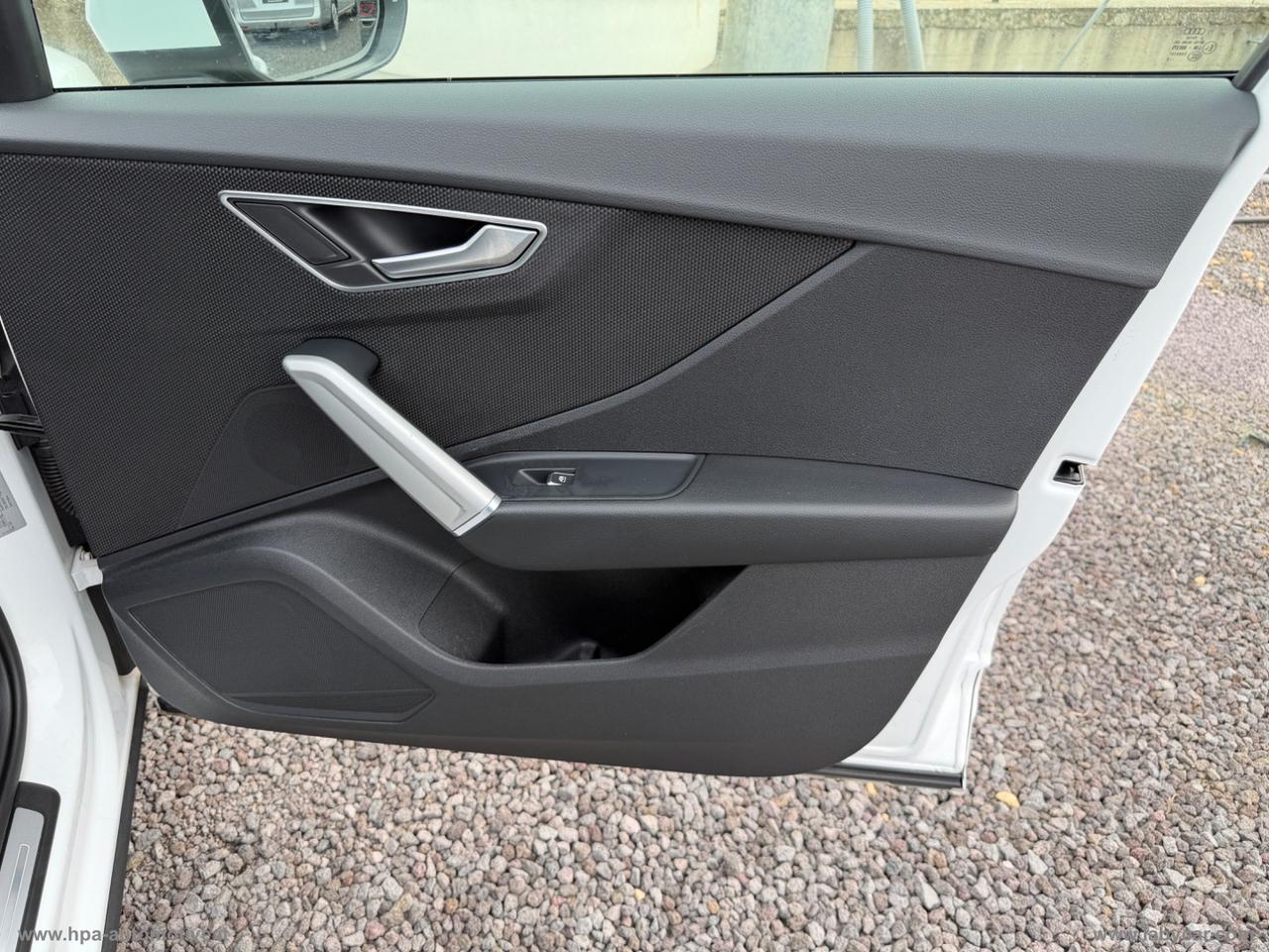 AUDI Q2 2.0TDI S-LINE VIRTUAL TETTO NAVI LED