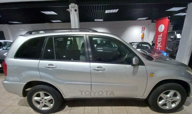 TOYOTA RAV 4 RAV4 2.0 Tdi D-4D cat 5 porte Sol