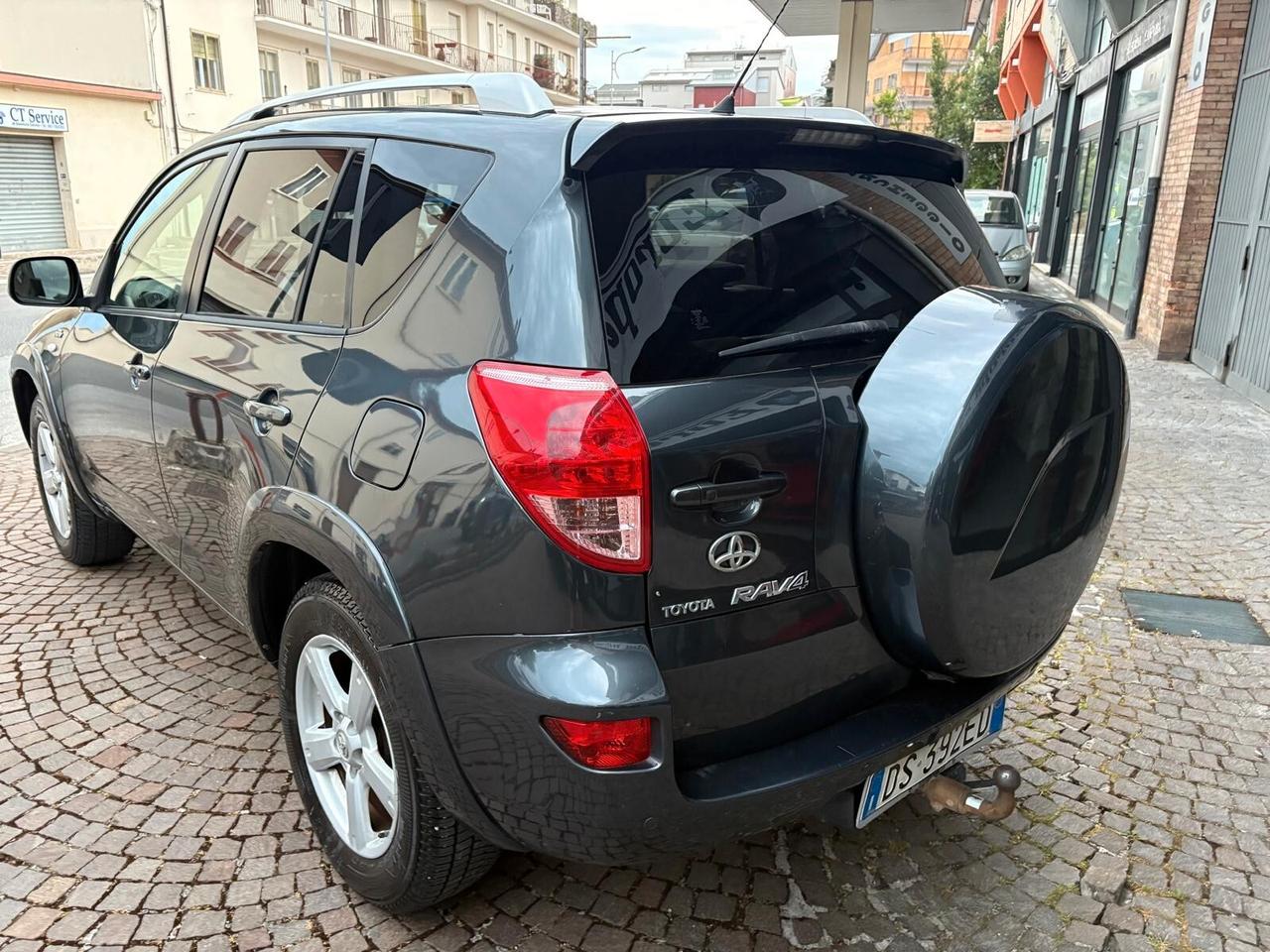 Toyota RAV 4 RAV4 2.2 D-4D 177 CV Luxury