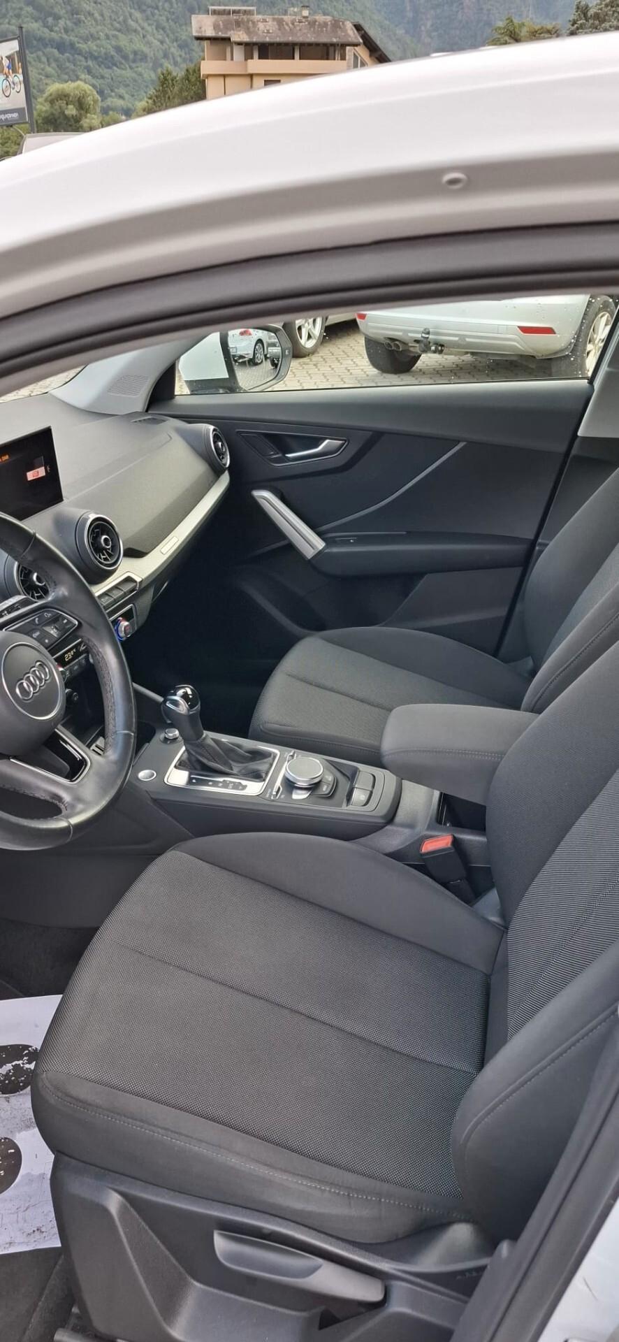 Audi Q2 35 TDI quattro S tronic Admired Advanced