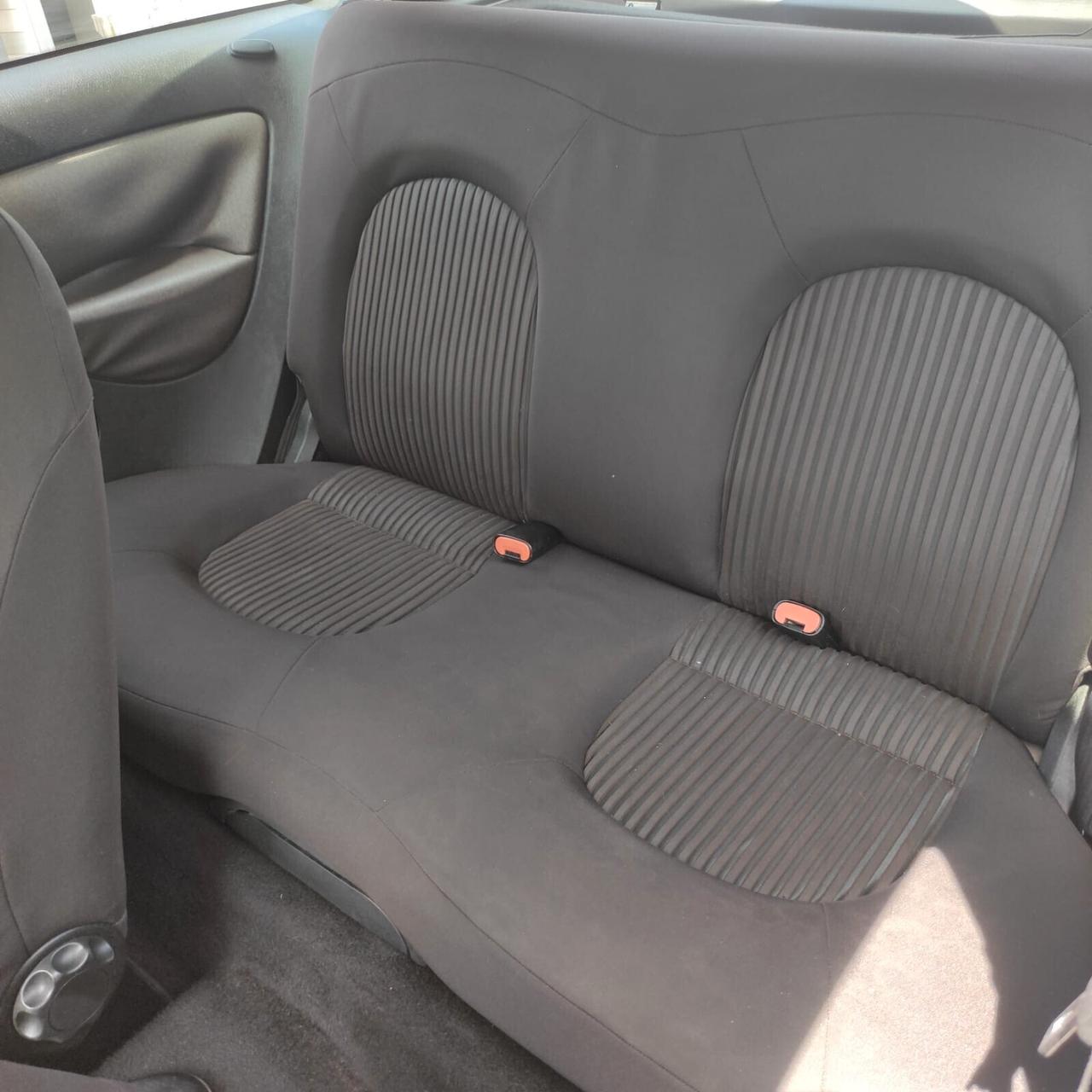 Lancia Ypsilon 1.3 MJT 75 CV Argento