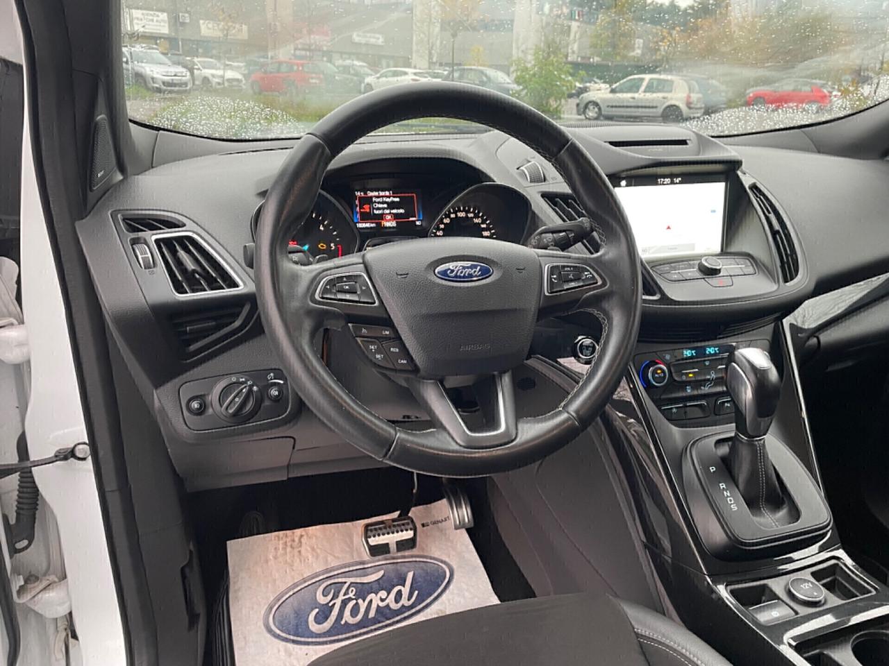 Ford Kuga 2.0 TDCI 150 CV 4WD ST-Line*Automatik*Navi*Pelle