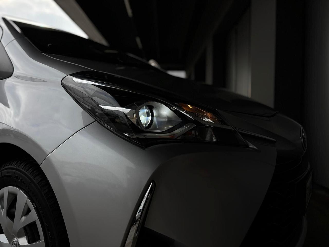 Toyota Yaris 1.5 Hybrid 5 porte Business