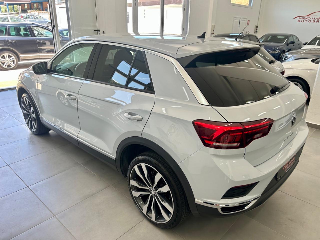 VW T-Roc FULL OPTIONAL finanziabile