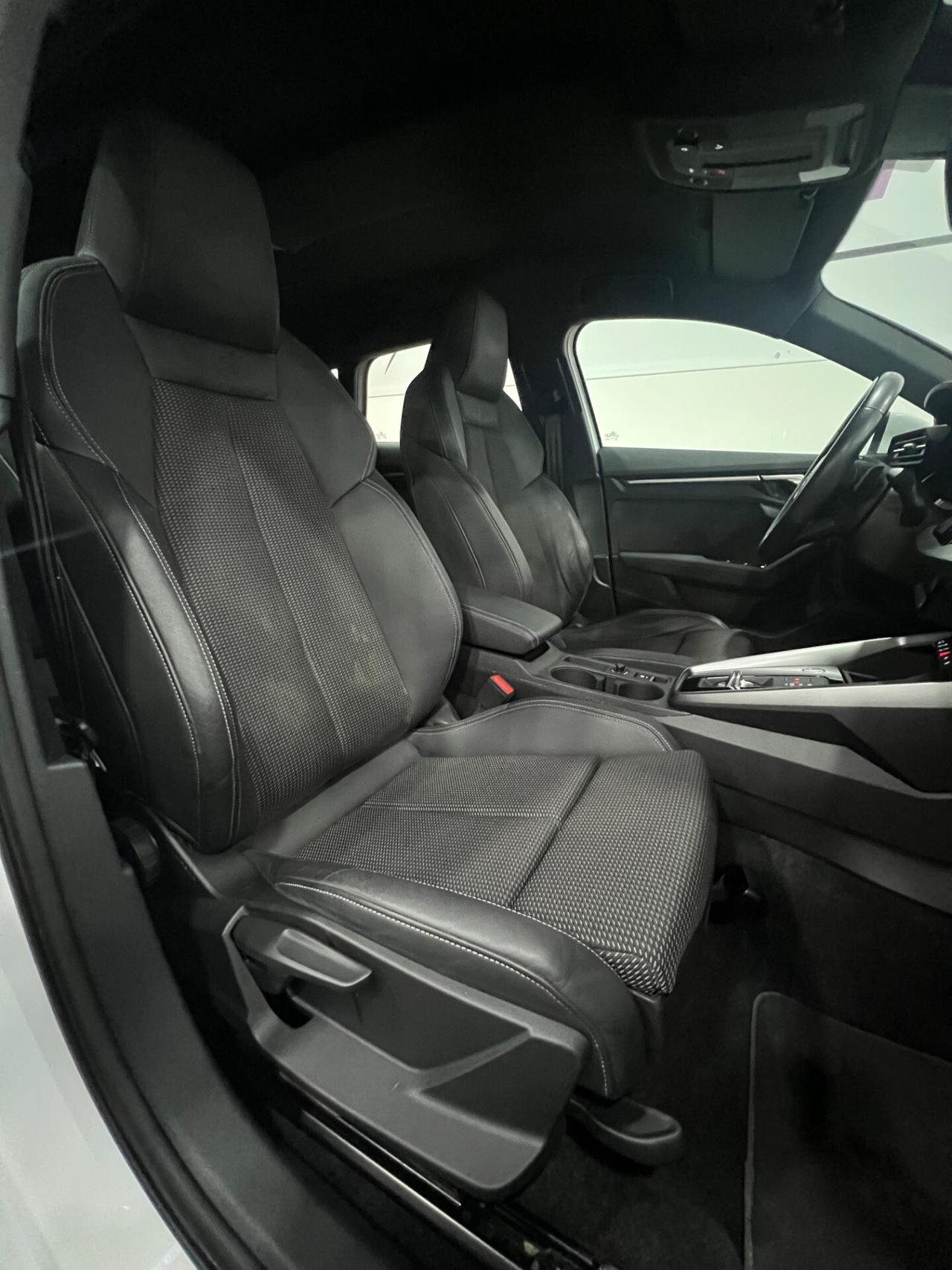 Audi A3 35 SPB 2.0 TDI STronic SLine Edition