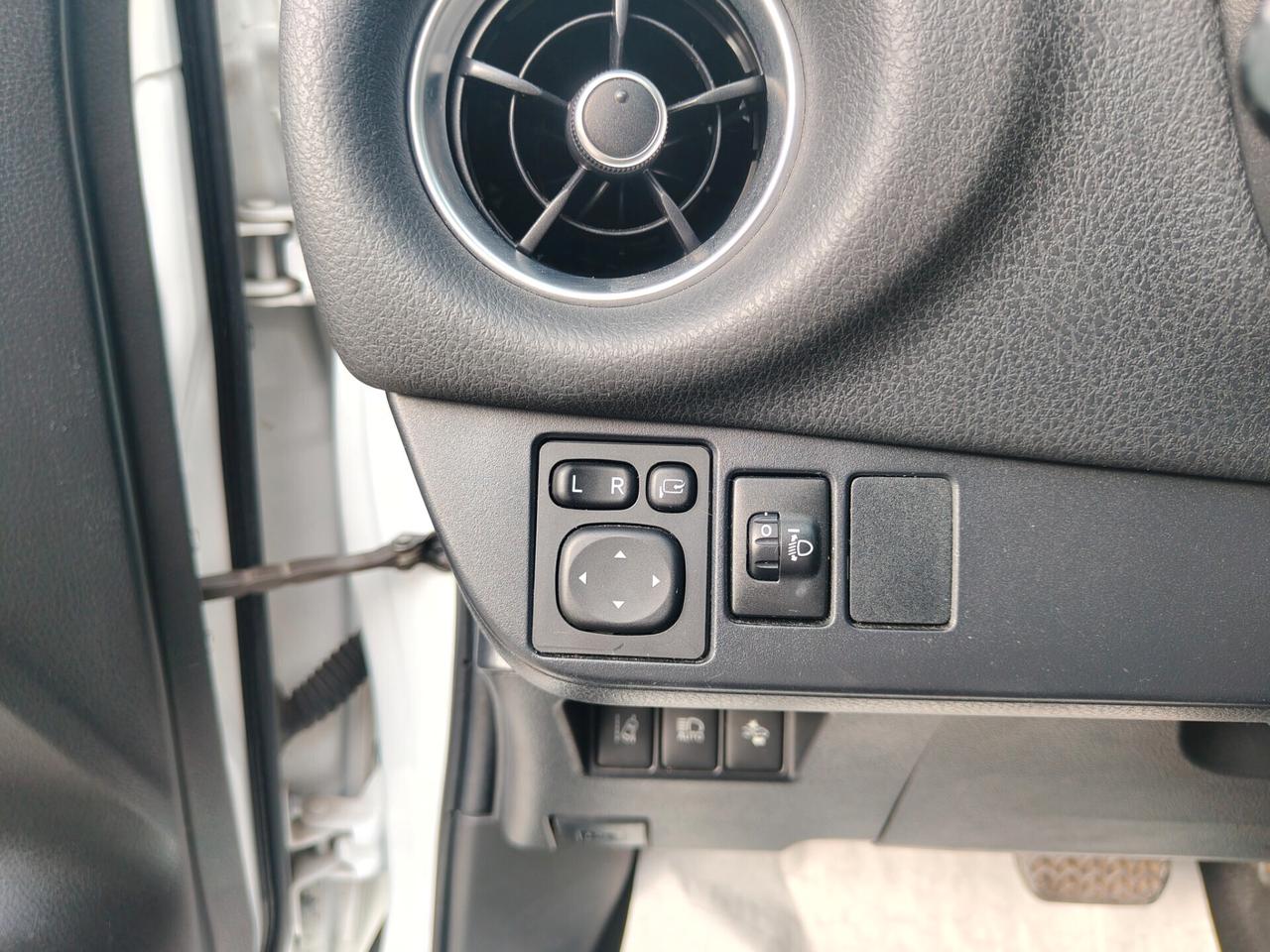 Toyota Yaris HYBRID LOUNGE TETTO PANORAMICO **SOLO 92000KM ** PREZZO REALE