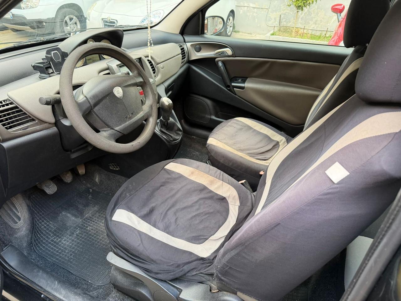 Lancia Ypsilon 1.3cc diesel (PRIVATO)-2006