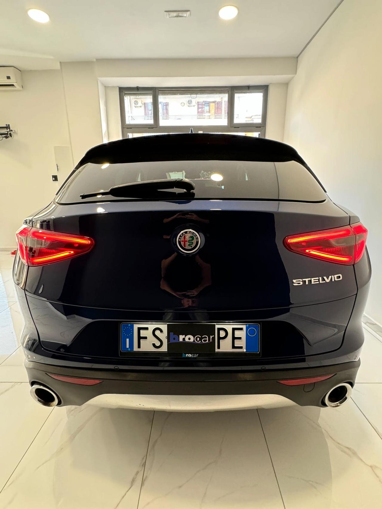 Alfa Romeo Stelvio 2.2 Turbodiesel 190 CV AT8 RWD Super