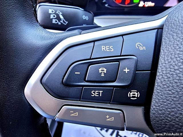 VOLKSWAGEN Golf 1.5 TGI DSG Life