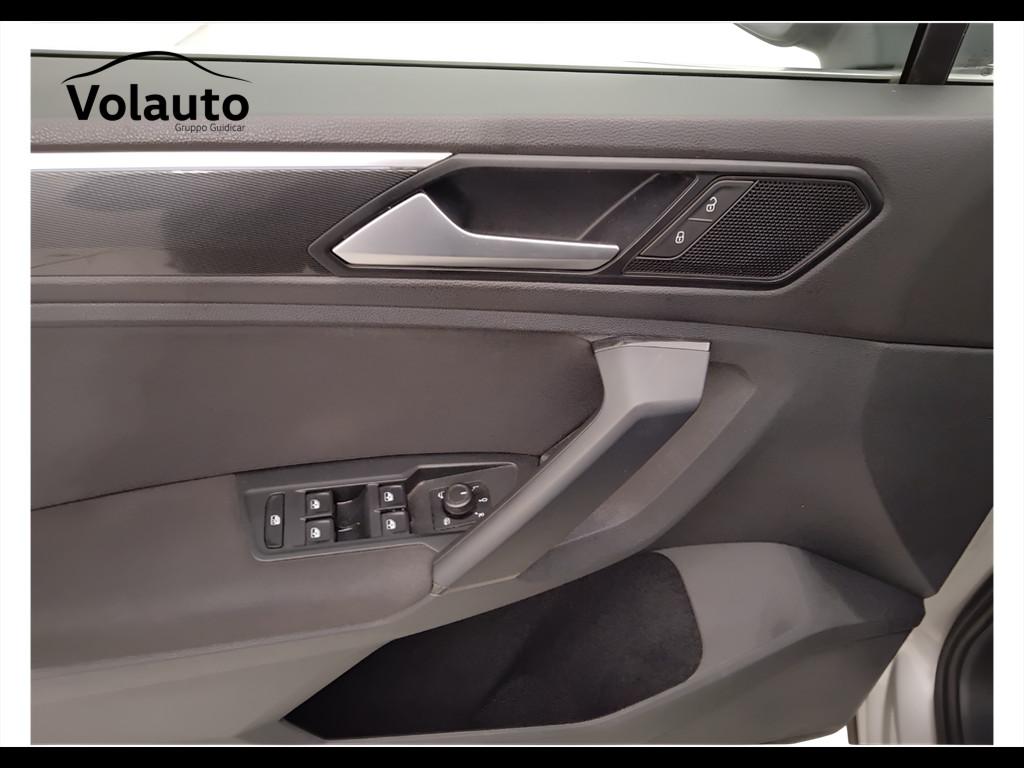 VOLKSWAGEN Tiguan II 2016 - Tiguan 2.0 tdi Sport 150cv