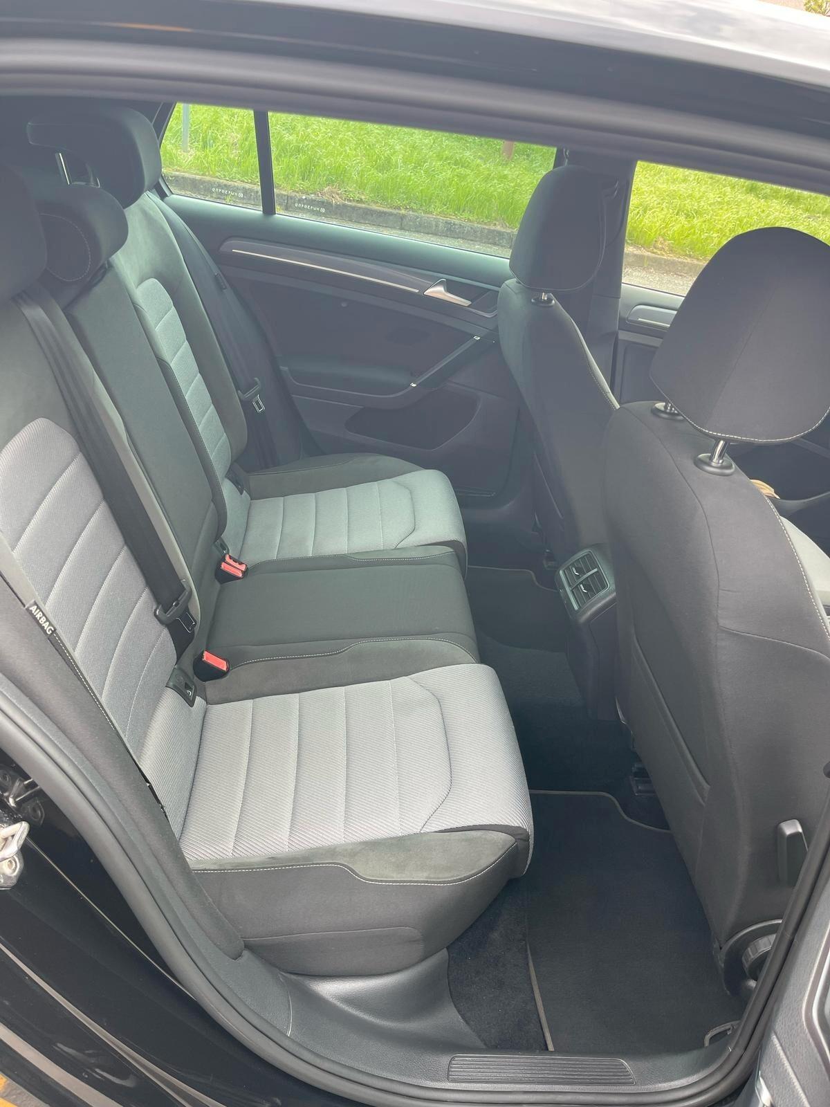 Volkswagen Golf 2.0 TDI DSG 5p. Highline BlueMotion Technology