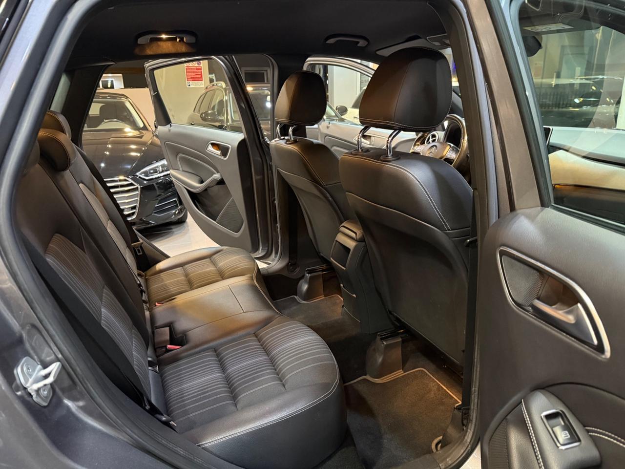 Mercedes-benz B 180 Premium DISTRIBUZIONE FATTA