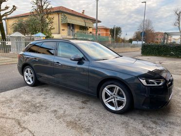 Audi A4 Avant 35 TDI/163 CV S tronic S - CERCHI PER 18