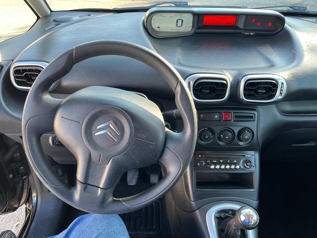 Citroen C3- Picasso -1.6 hdi - full-2013