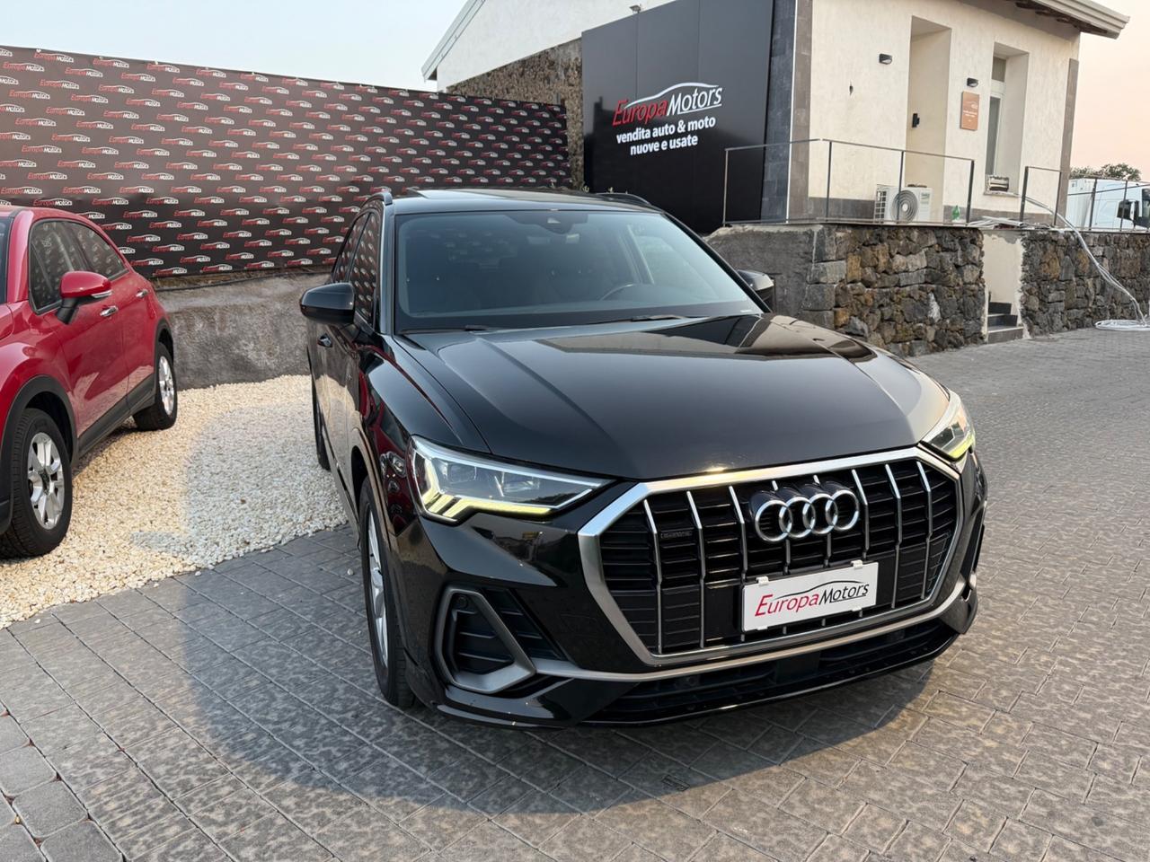 Audi Q3 35 TDI quattro S line edition TETTO
