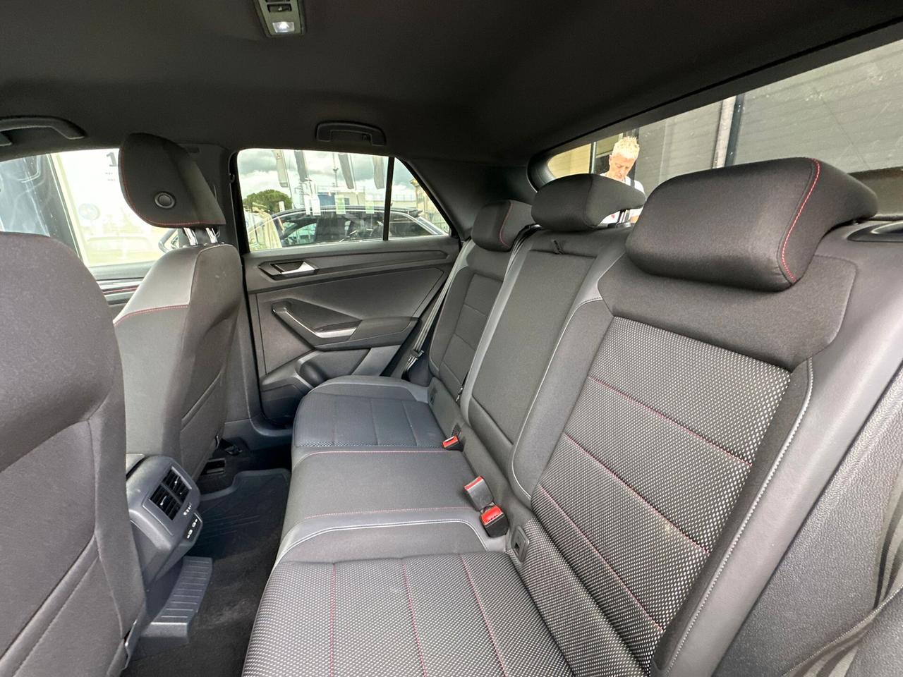 Volkswagen T-Roc 1.5 TSI ACT DSG R-Line