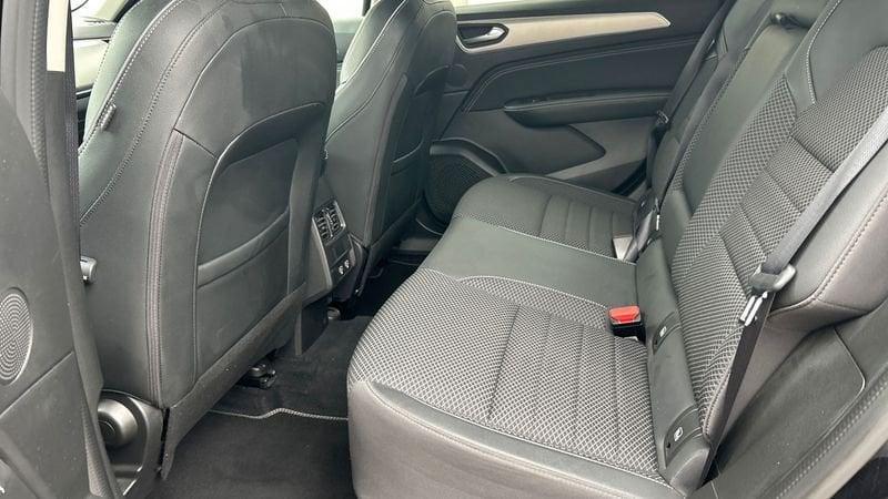 Renault Arkana 1.6 E-Tech full hybrid Intens Auto 145cv 1.6 E-Tech full hybrid Intens 145cv