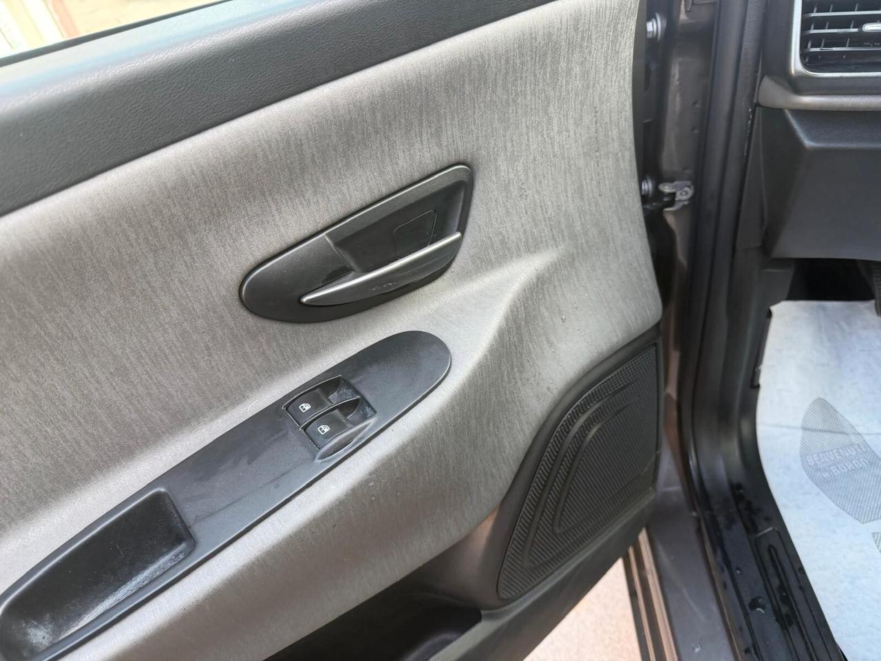 Lancia Ypsilon 1.2 69cv GPL Ecochic Gold