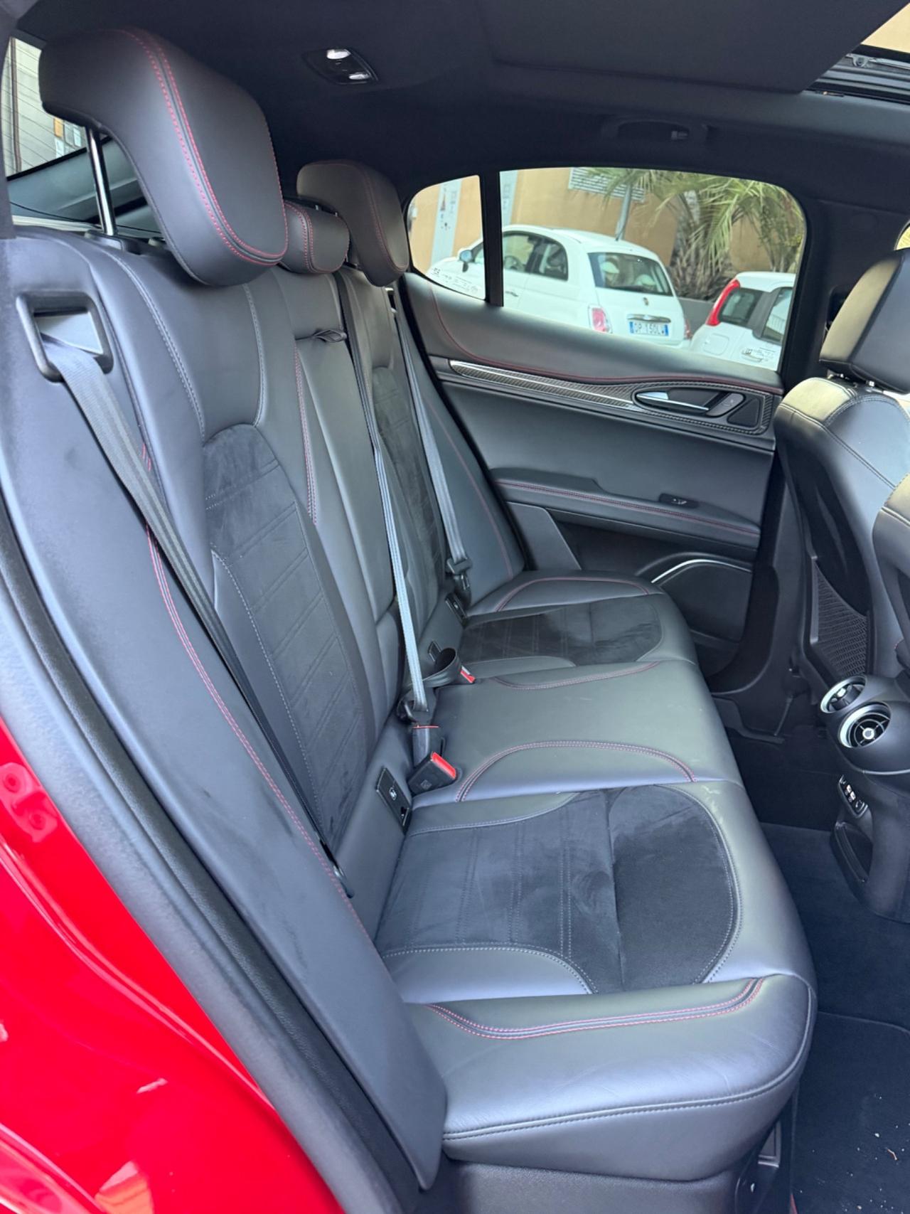 Alfa Romeo Stelvio 2.9 Bi-Turbo V6 510 CV AT8 Quadrifoglio