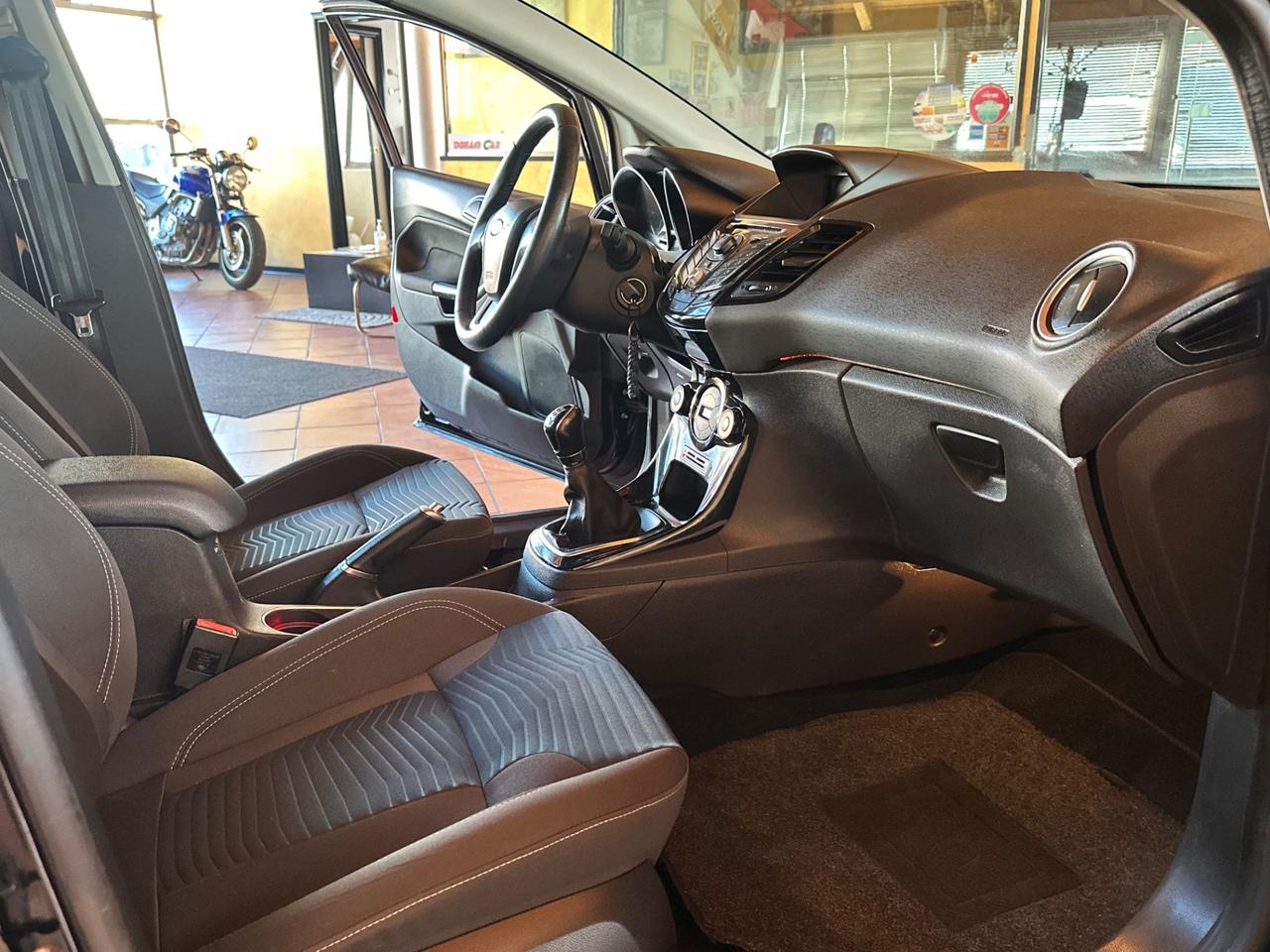 Ford Fiesta 1.5 TDCi 75CV 5 porte Titanium 76.000km