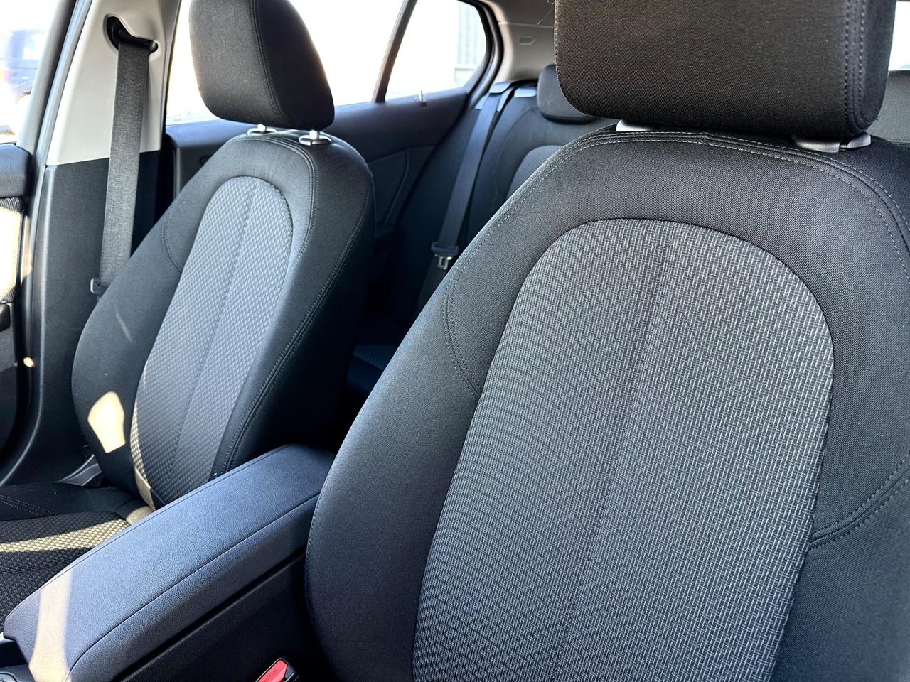 BMW Serie 1 f40 116d Business Advantage