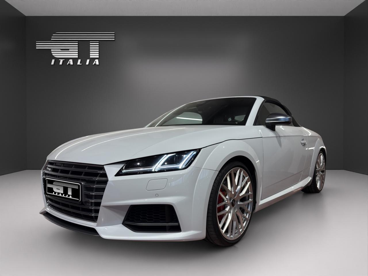 Audi TTS Roadster 2.0 TFSI 310 CV S tronic quattro.