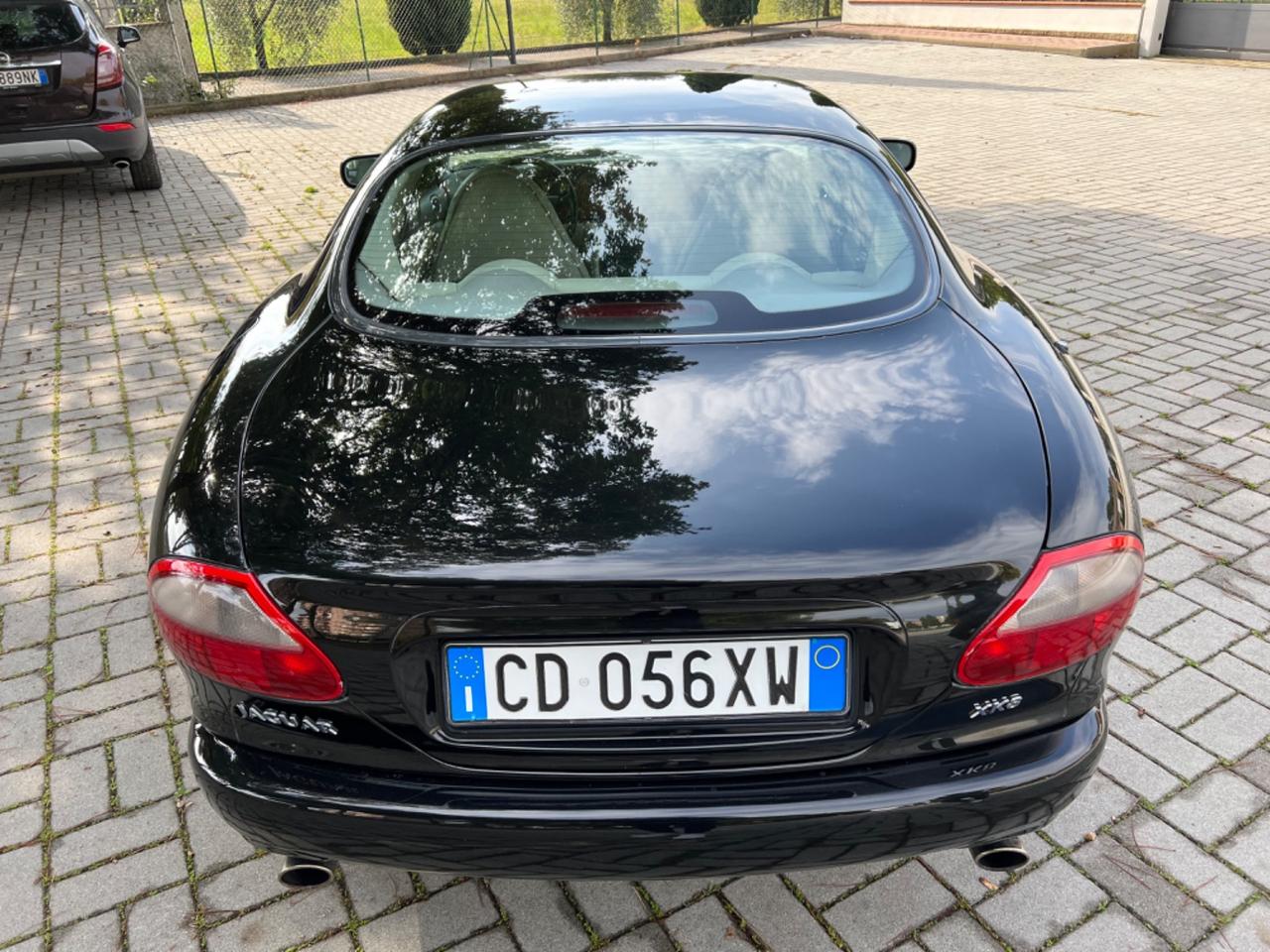 Jaguar XK8 4.0 Coupé Bellissima