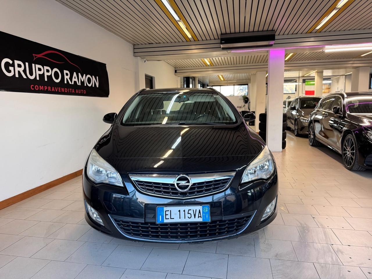 Opel Astra 1.7 CDTI 110CV Sport tourer Cosmo