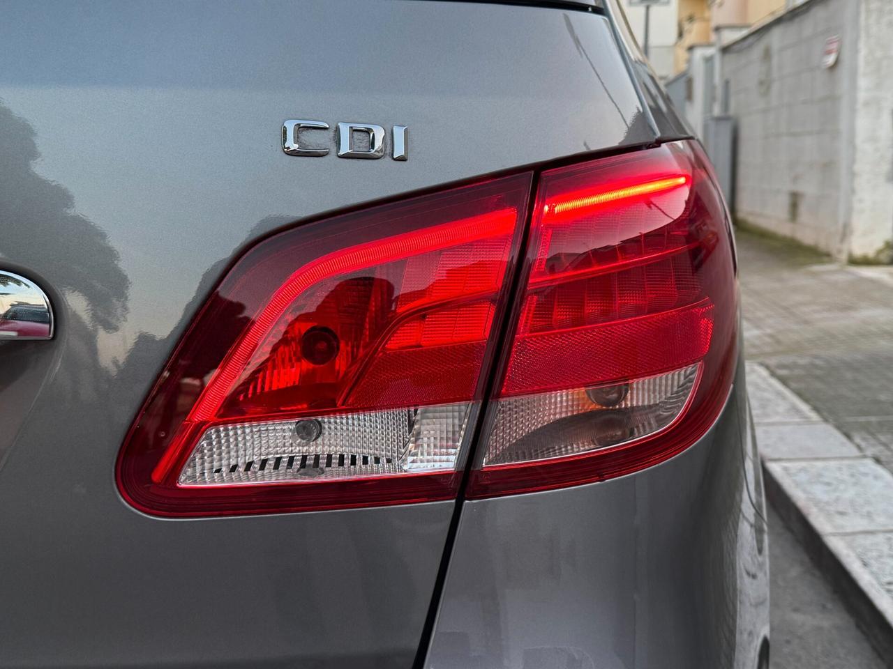 Mercedes B 180 CDI Automatic Executive NAVI - 2015