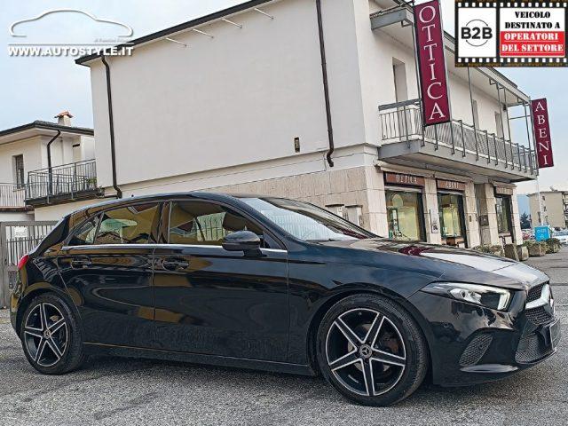 MERCEDES-BENZ A 180 d Automatic Business