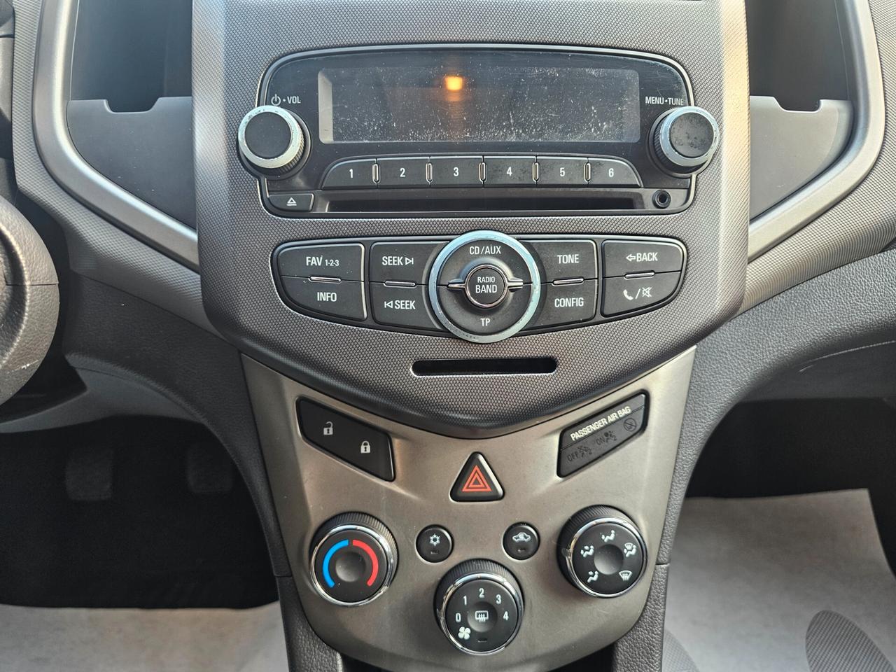 Chevrolet Aveo 1.2 5 porte - Neopatentati