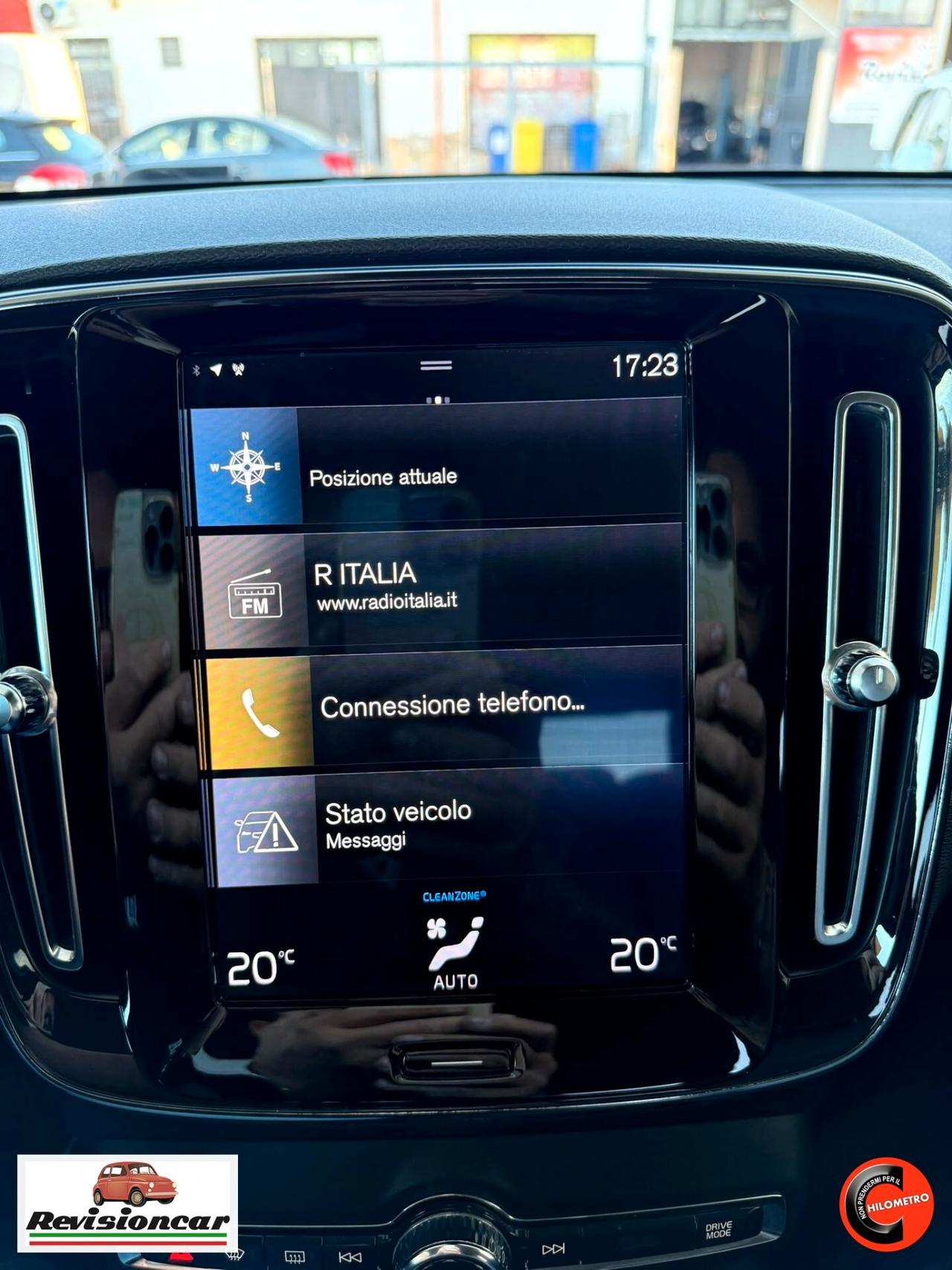 Volvo XC40 D4 AWD Geartronic Momentum