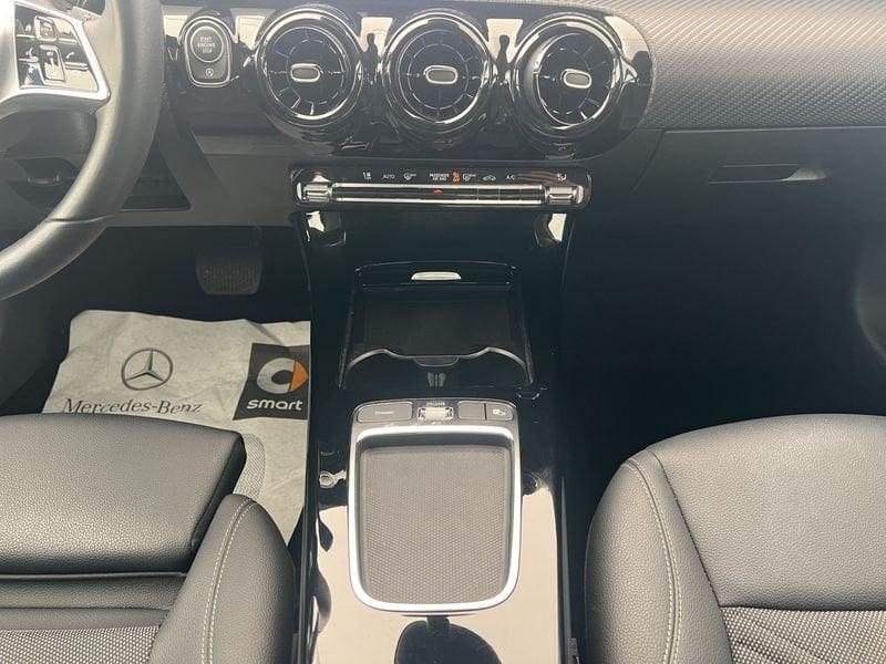 Mercedes-Benz Classe A A 180 d Advanced Auto