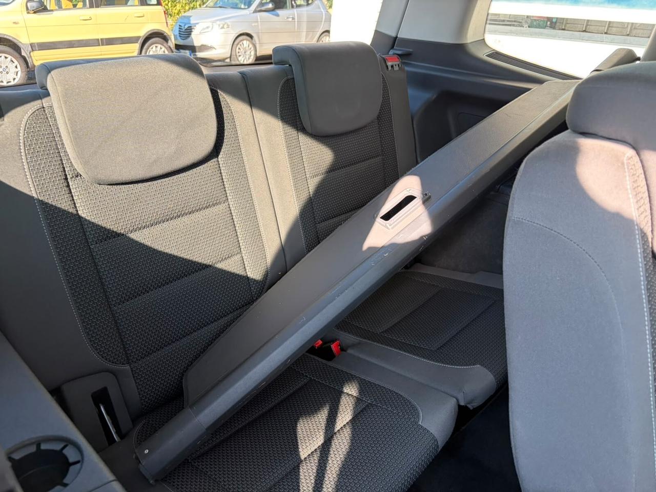 Volkswagen Touran Business 1.6 TDI DSG Comfortline*7POSTI*EURO5