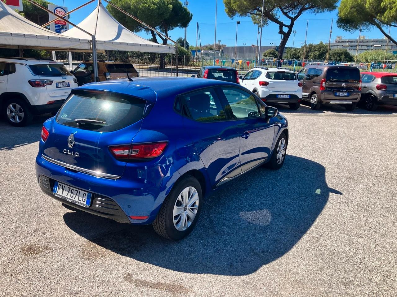 RENAULT CLIO 0.9 TCe 75cv 5 Porte Moschino Life