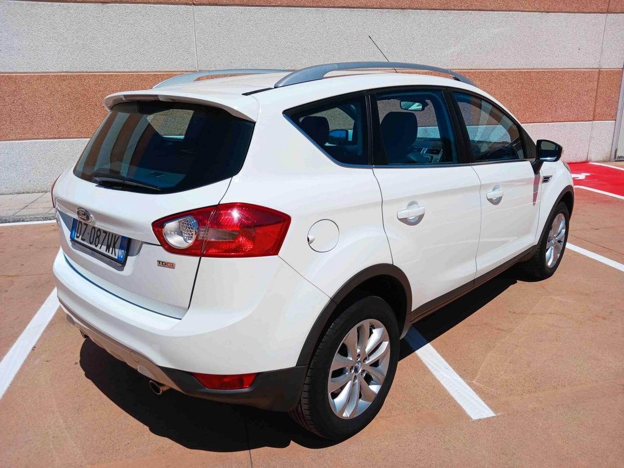 Ford Kuga 4x4 TENUTA MANIACALMENTE