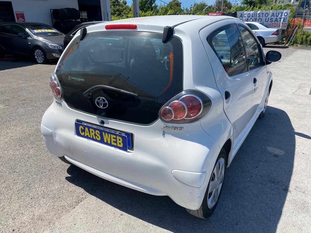 Toyota Aygo 1.0 12V VVT-i 5 porte Now Connect