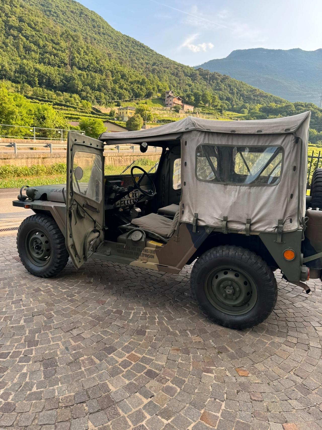 Ford MUTT PERINI M151 A1 - ASI