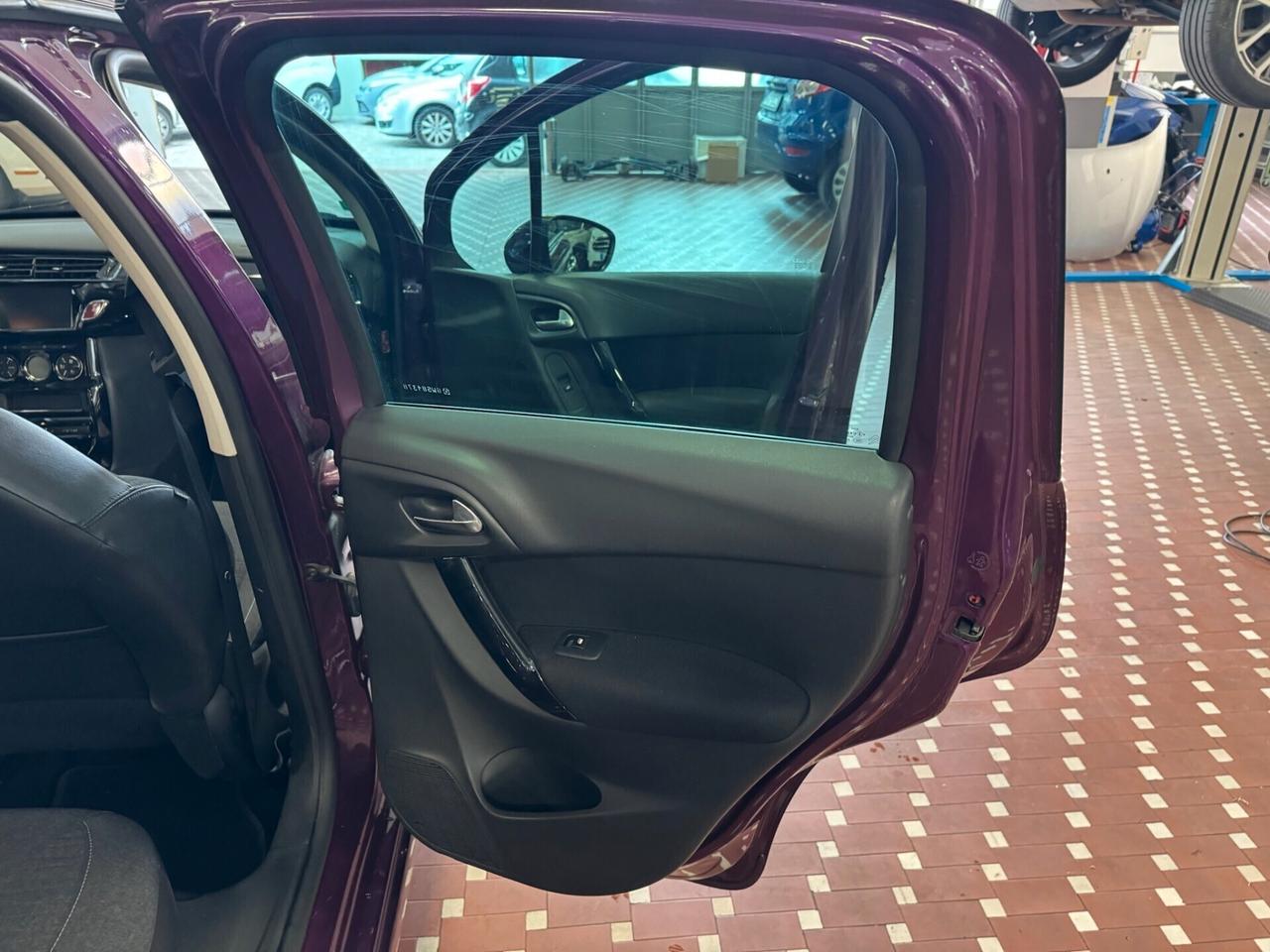 Citroen C3 PureTech 82 S&S ETG Exclusive - CAMBIO AUTOMATICO