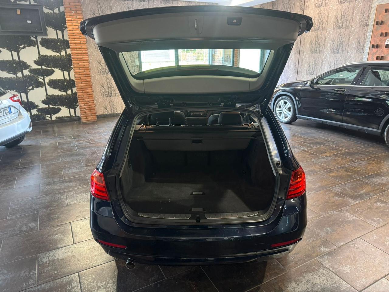 Bmw 318 318d Touring Business aut.
