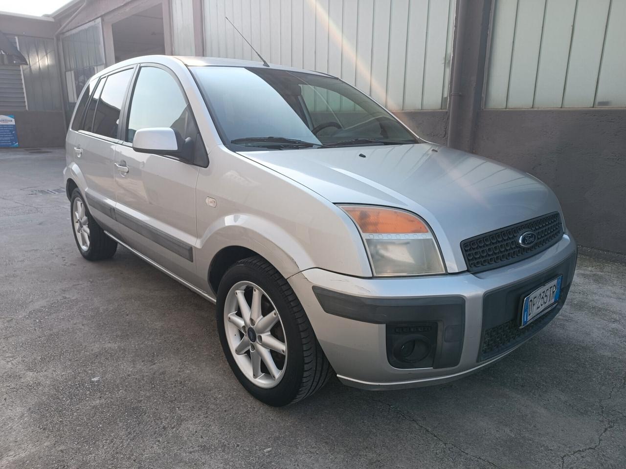 Ford Fusion 1.4 benzina garanzia
