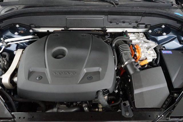 VOLVO XC60 T6 Recharge Plug-in Hybrid AWD Inscription Express