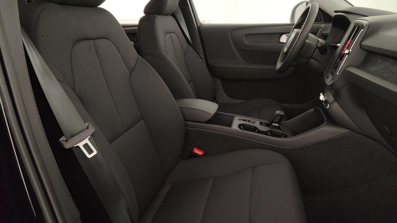 VOLVO XC40 2.0 b3 Essential auto