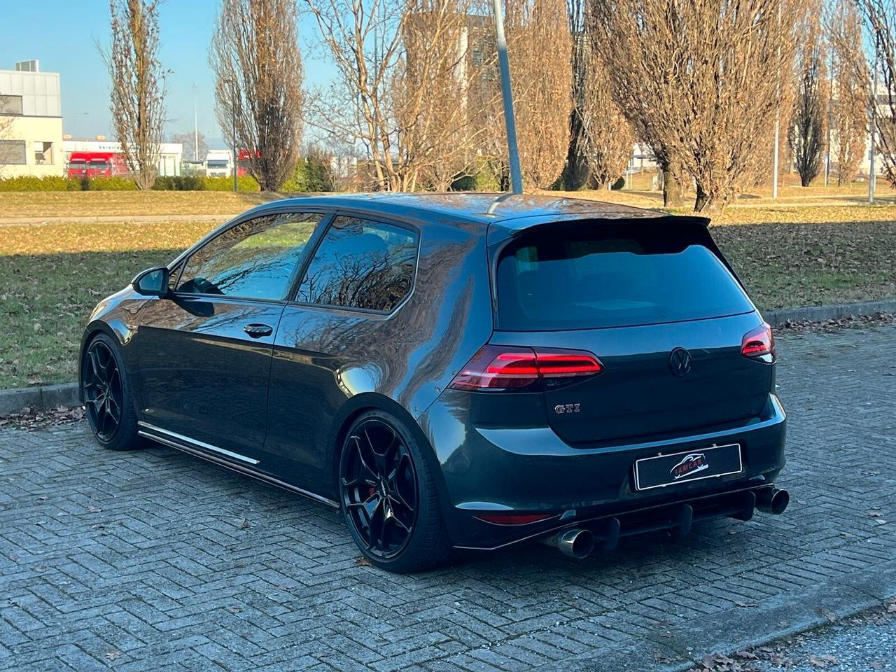 Volkswagen Golf GTI Performance 2.0 TSI DSG 3p. 230CV