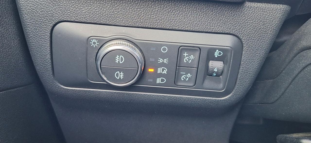 Ford Kuga 2.0 EcoBlue Hybrid 150 CV Titanium C.MANUALE