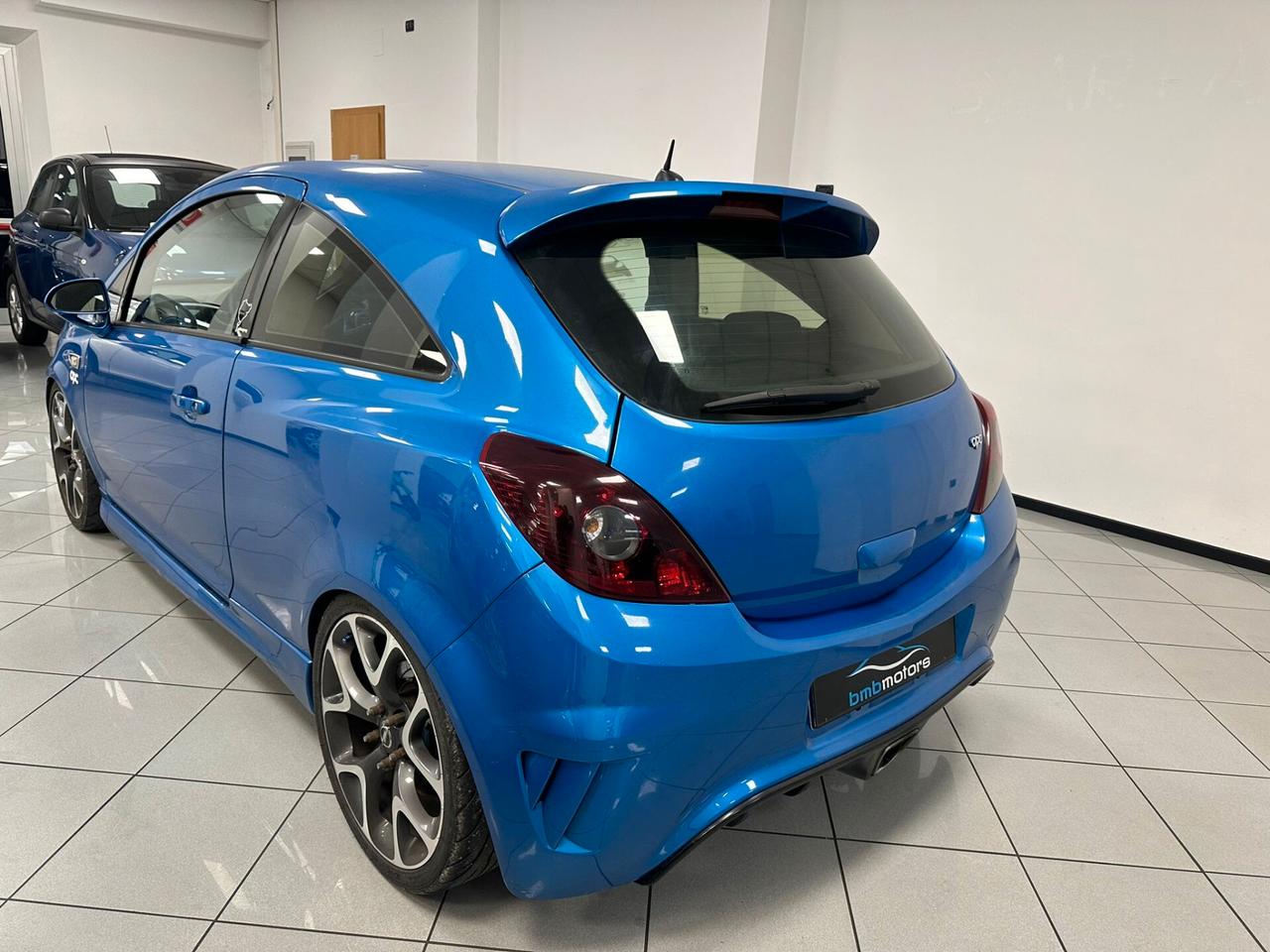 Opel Corsa 1.6 T 192CV 3 porte OPC